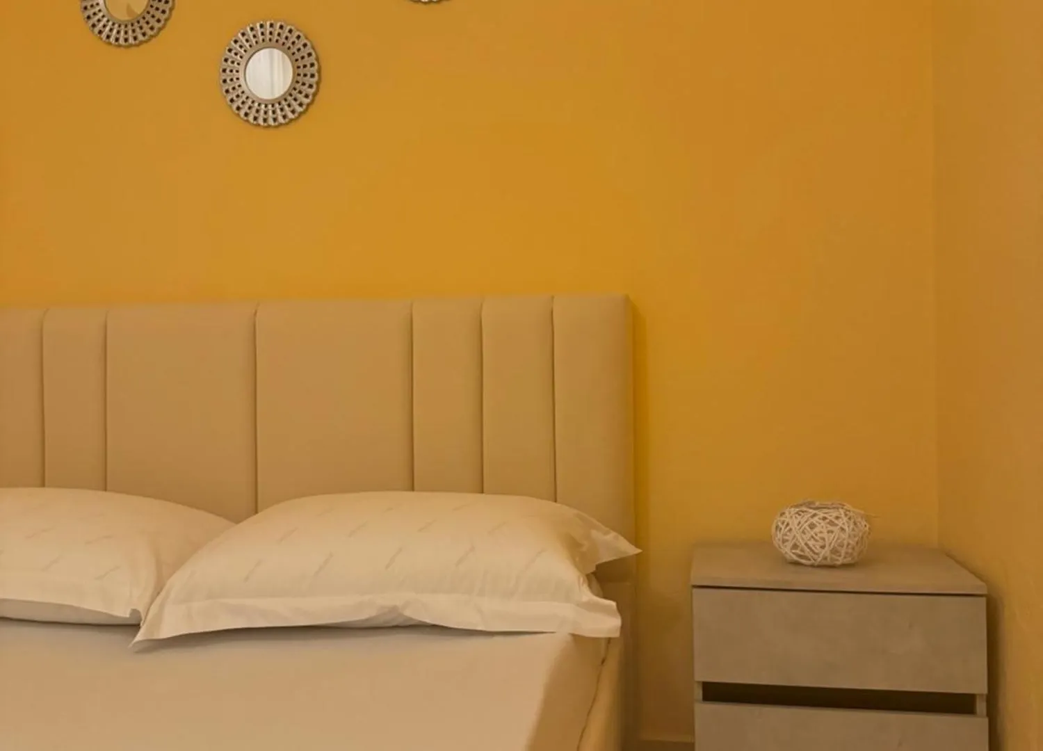 Apartment At New Bazar With A View And Balcony Tiran