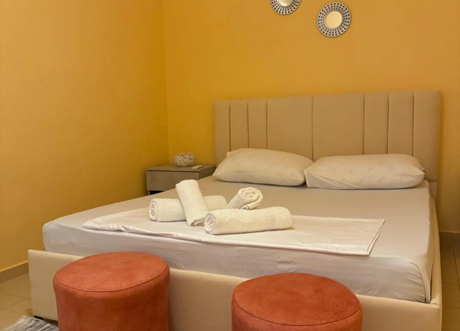 Apartment At New Bazar With A View And Balcony Tiran